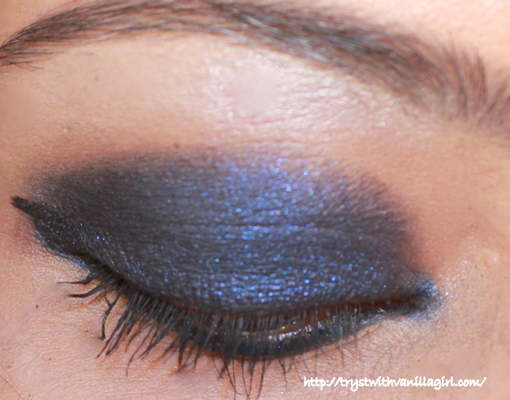 L'Oreal Paris Infallible Mono Eyeshadow All Night Blue 006 Review,Swatch,Photos,EOTD