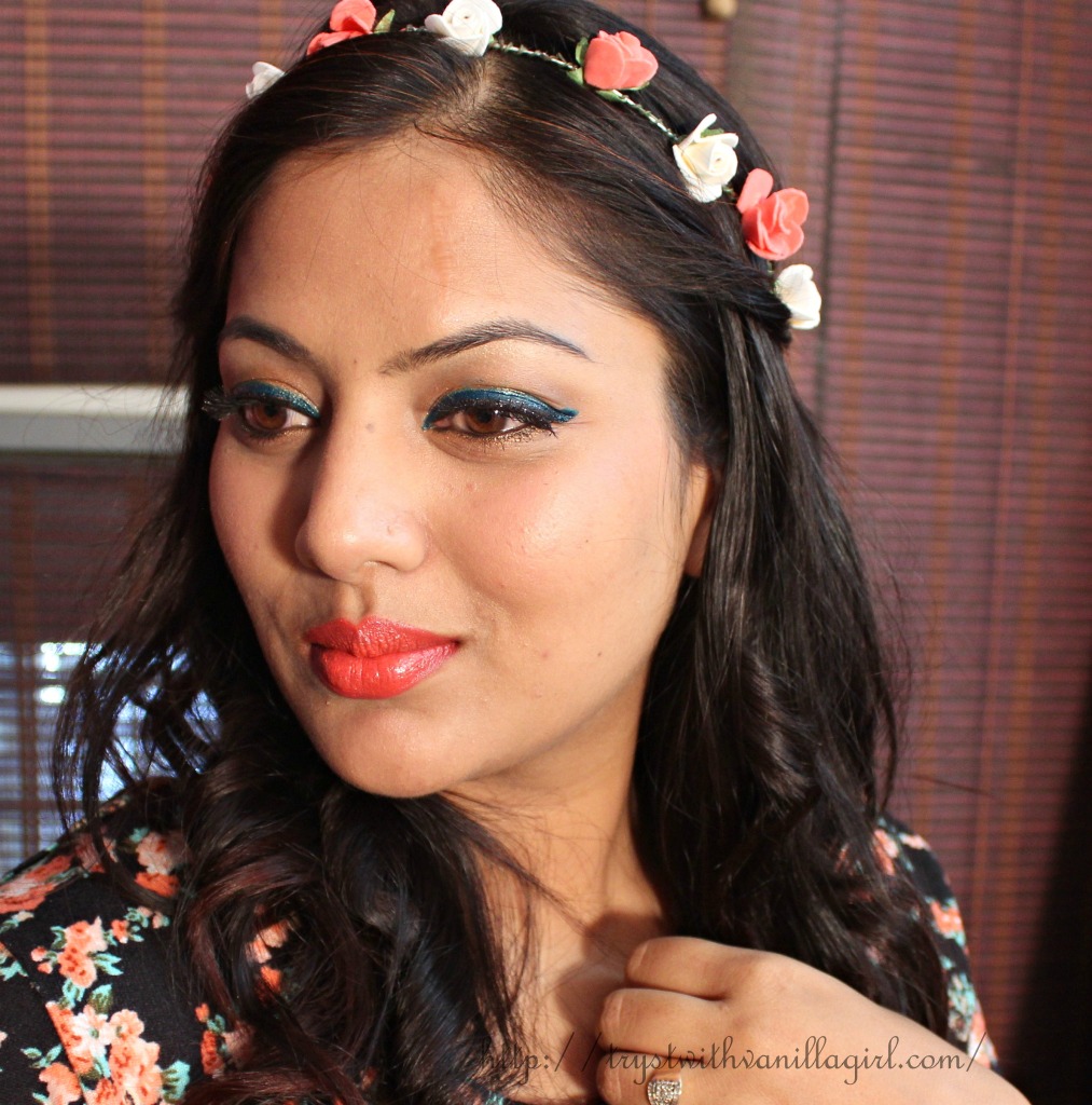 HOLIDAY MAKEUP,Golden Brown Eyes Lined Metallic Green with Coral Lip
