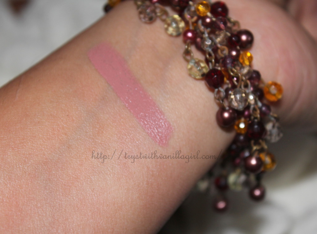 Lakme Fantasy Collection Cheek Artist Kiss of A Rose Blush Review,Swatch