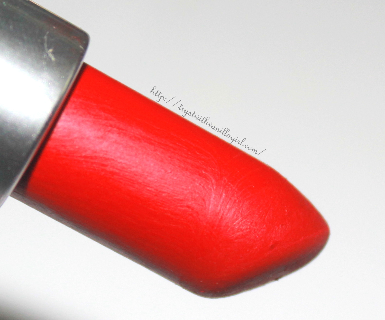 MAC Retro Matte Lipstick Ruby Woo Review,Swatch,Photos,December Beauty Favorites