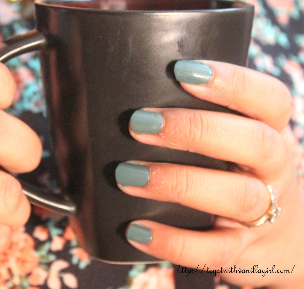 MAYBELLINE COLOR SHOW NAIL POLISH FANTASEA GREEN REVIEW,Swatch,NOTD