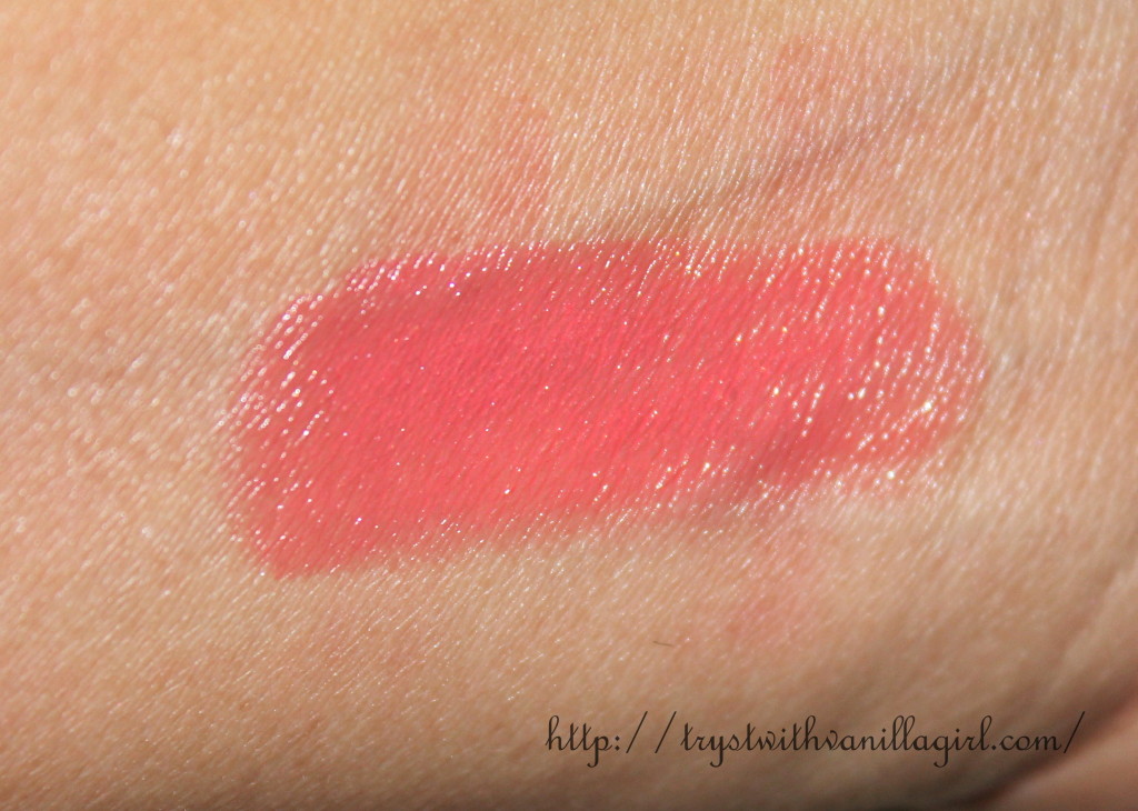 Maybelline Colorsensational High Shine Lipstick Coral Lustre Swatch