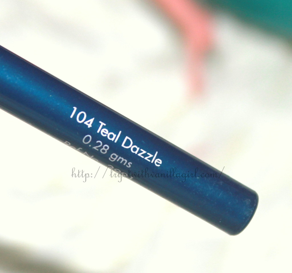 CHAMBOR Dazzle Eyeliner Pencil Teal 104 Review,Swatch,Photos