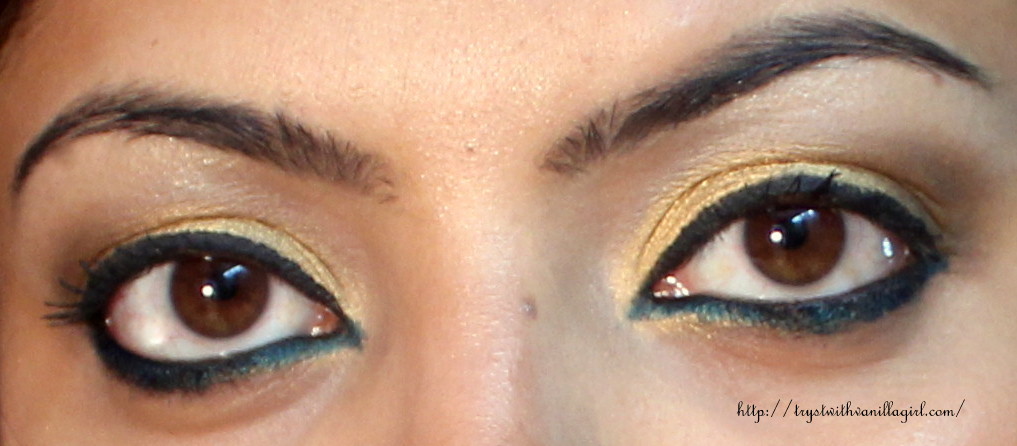 CHAMBOR Dazzle Eyeliner Pencil Teal 104 Review,Swatch,Photos,EOTD