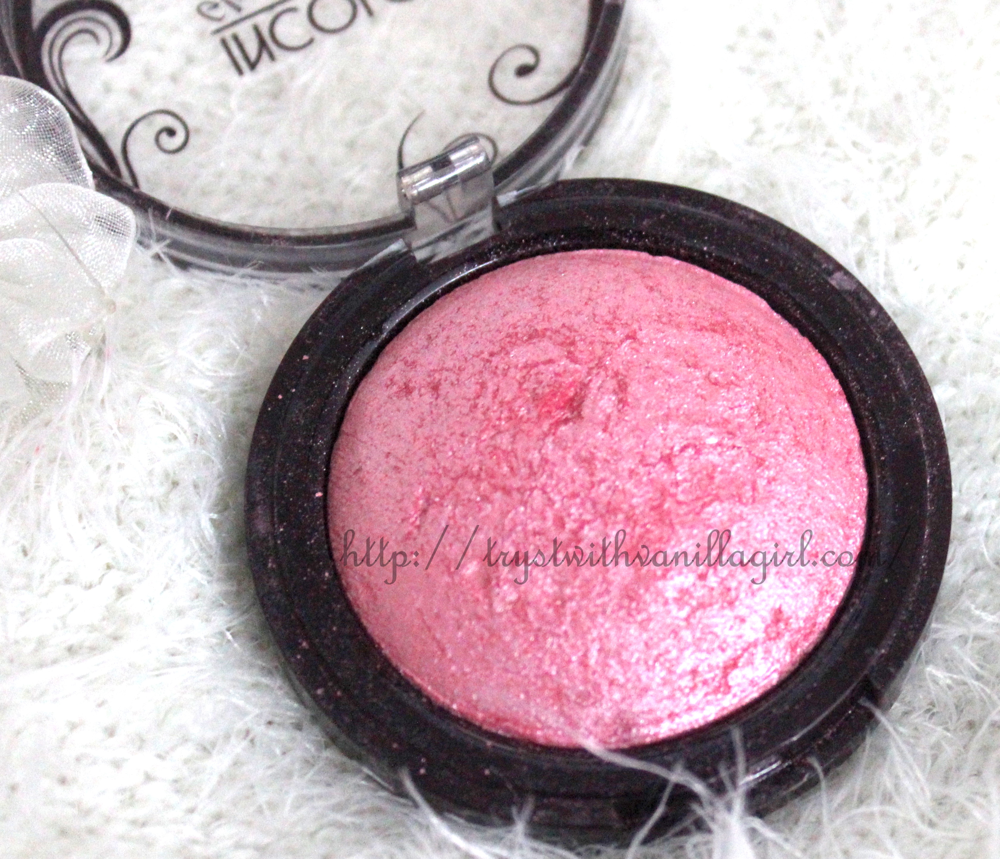 INCOLOR Glimmer Blusher 27 Review,Swatch,Photos