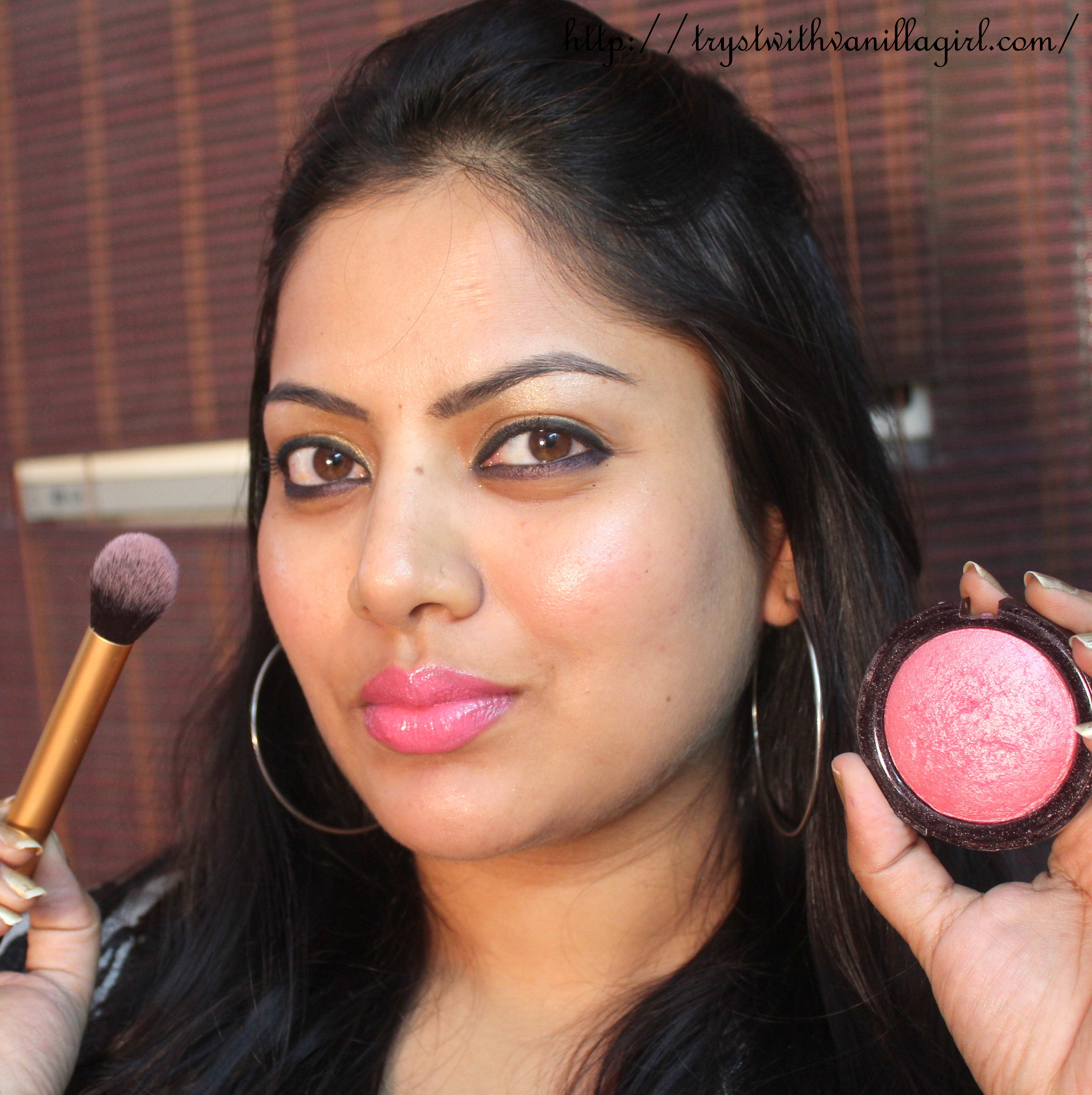 INCOLOR Glimmer Blusher 27 Review,Swatch,Photos