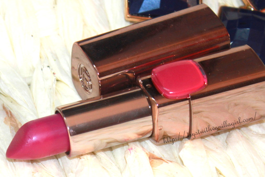 L'Oreal Paris Color Riche Moist Matte lipstick Glamor Fuchsia Review,Swatch,Photos,FOTD,M511