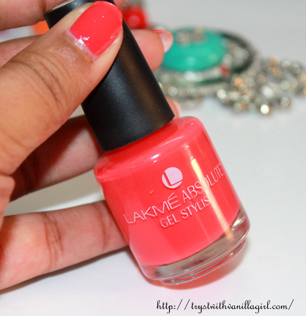 Lakme Absolute Gel Stylist Coral Crush Review,NOTD