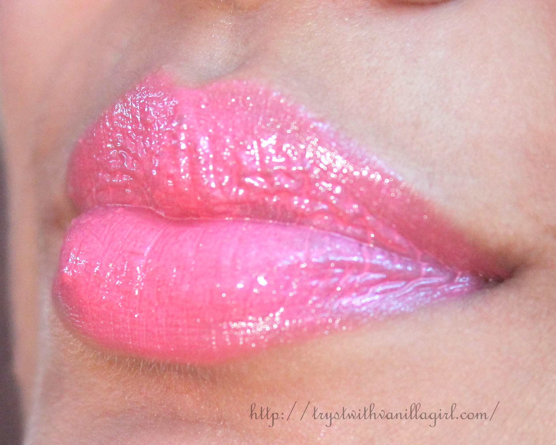 Lakme Absolute Gloss Addict Lipstick Pink Temptation Review,Swatch,Photos,LOTD
