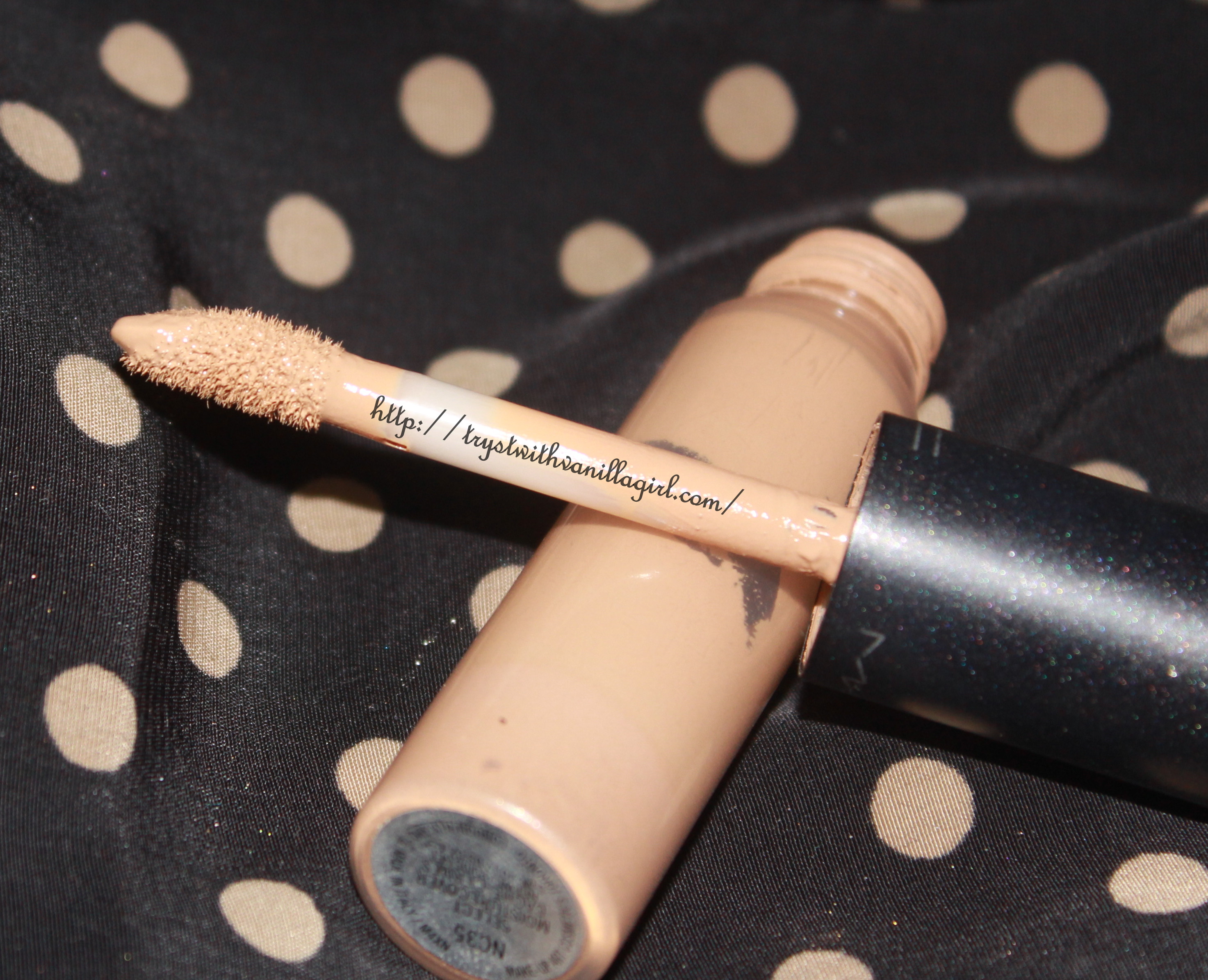 MAC Select Moisture Cover Concealer NC 35 Review,Swatch,Demo,Price