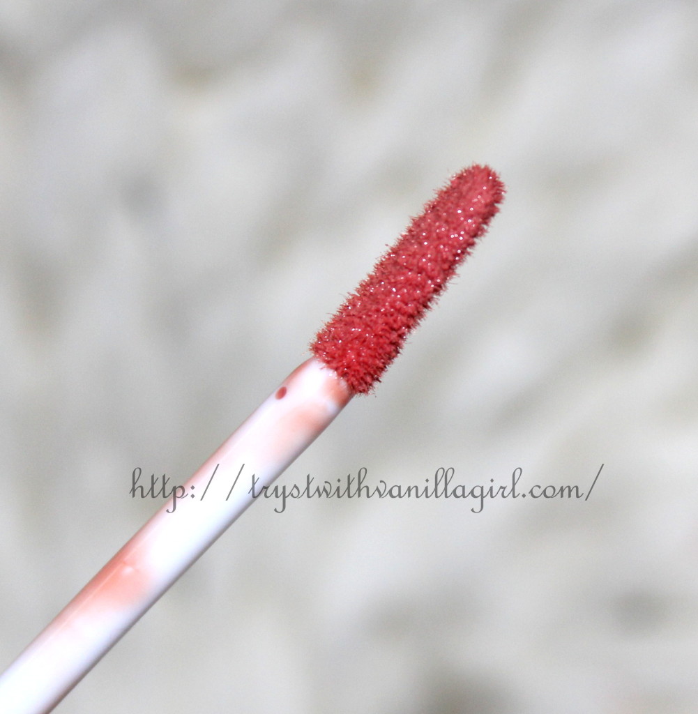 Colorbar Perfect Pout Gloss Whisper 001 Review,Swatch,Photos,FOTD
