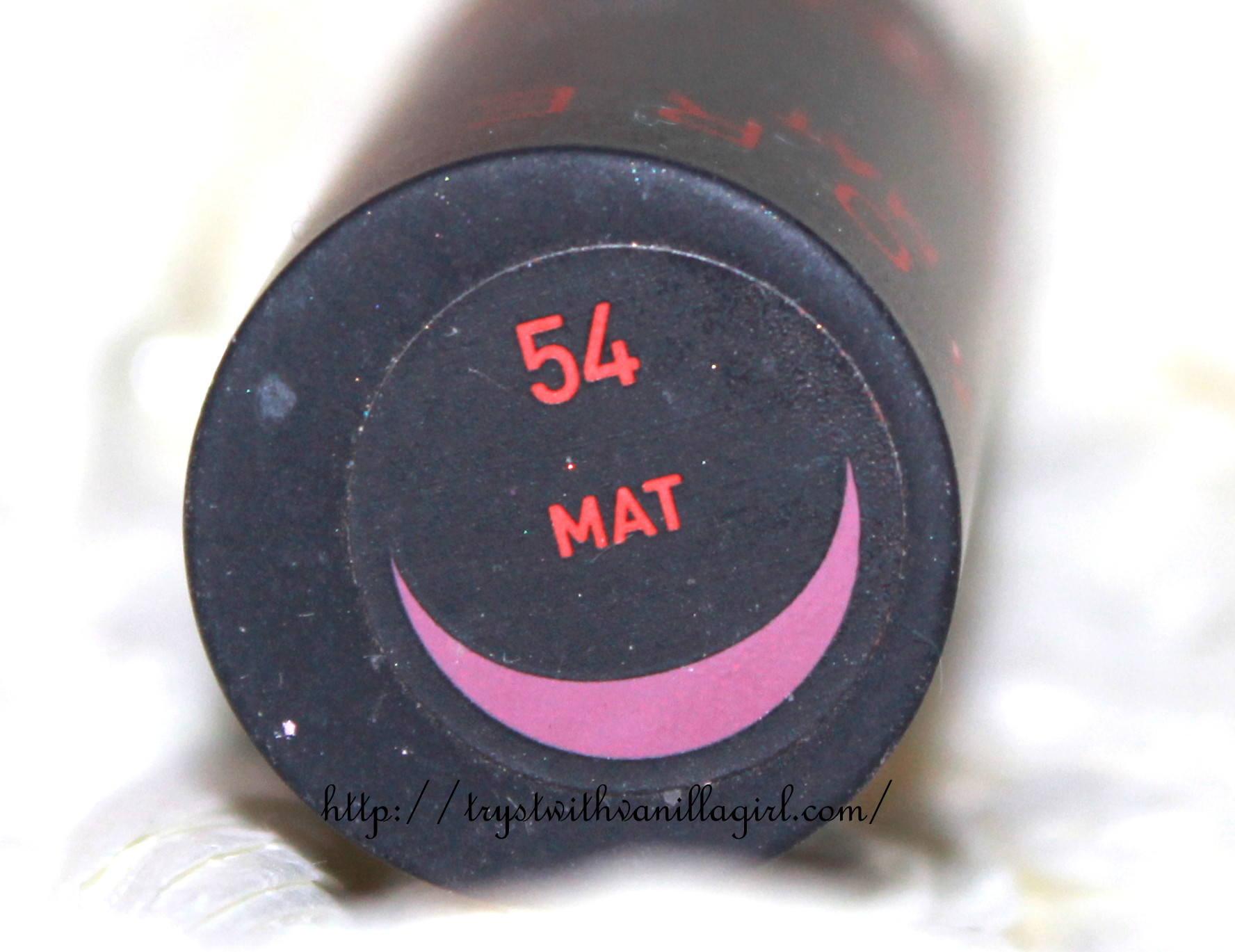 Deborah Milano Rossetto 24Ore Lipstick Mat 54 Review,Swatch,Photos,FOTD,Deborah Rossetto Atomic Red Mat 06 Dupe