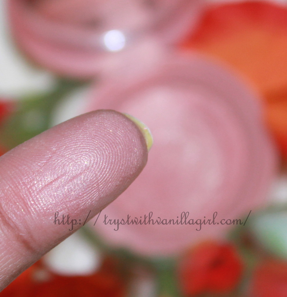 Bourjois Little Round Pot Blusher 35 Lune D'or Review,Swatch,Photos