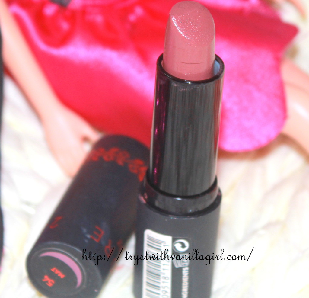 Deborah Milano Rossetto 24Ore Lipstick Mat 54 Review,Swatch,Photos,FOTD