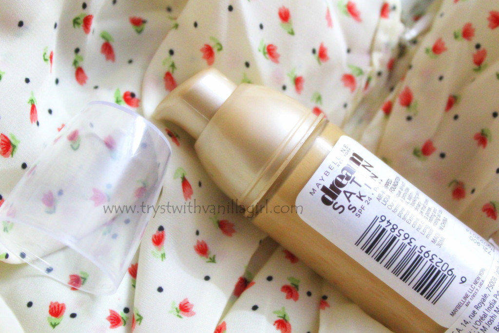 Maybelline Dream Satin Silk Liquid Foundation B5 Review,Swatch,Demo,Photos