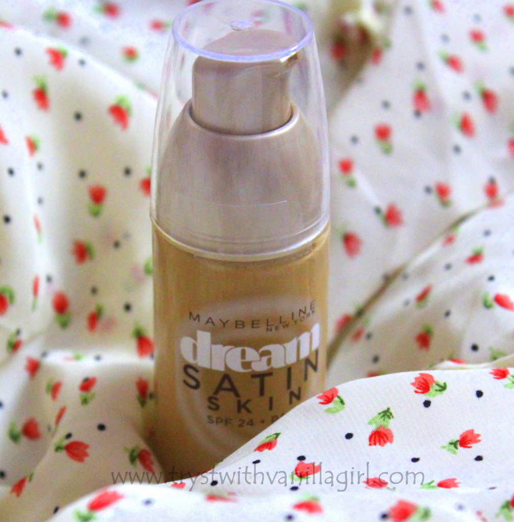 Maybelline Dream Satin Silk Liquid Foundation B5 Review,Swatch,Demo,Photos