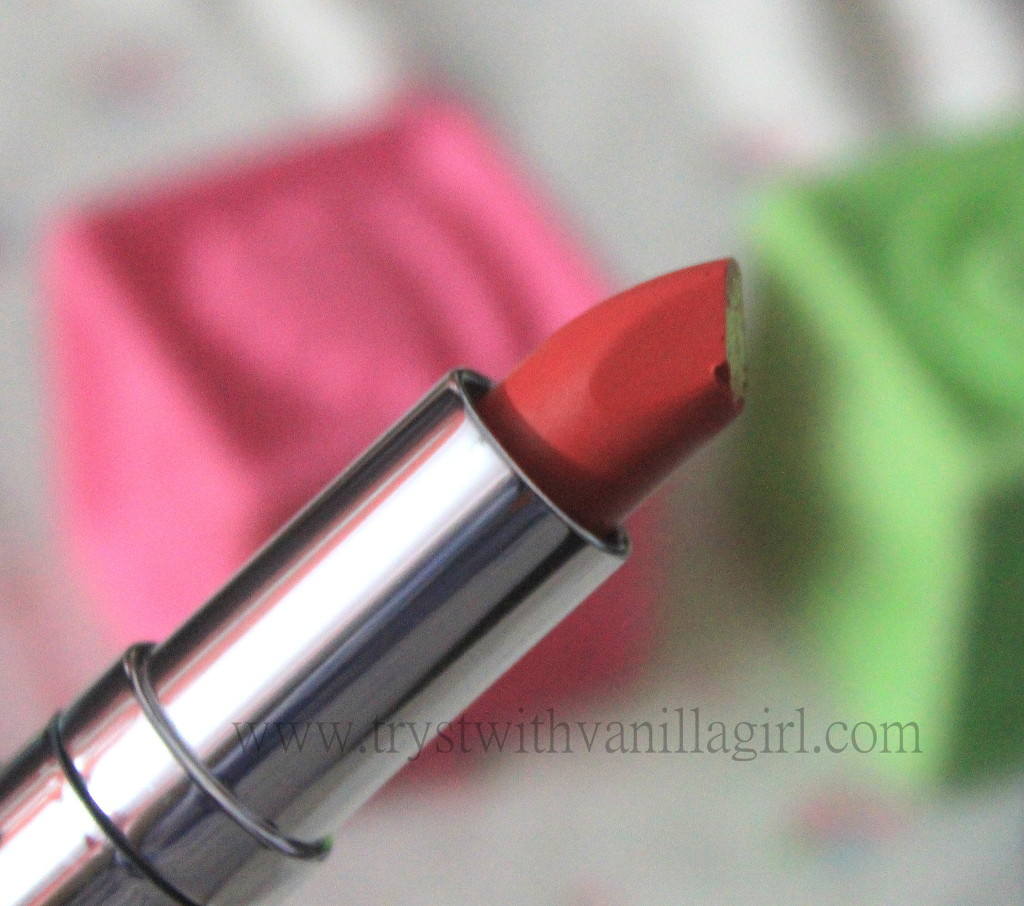Colorbar Darkened Summer Matte Touch Lipstick Peach Life Review,Swatch,Photos