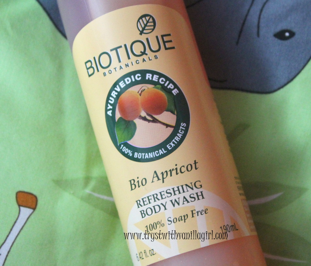 Biotique Bio Apricot Refreshing Body Wash Review