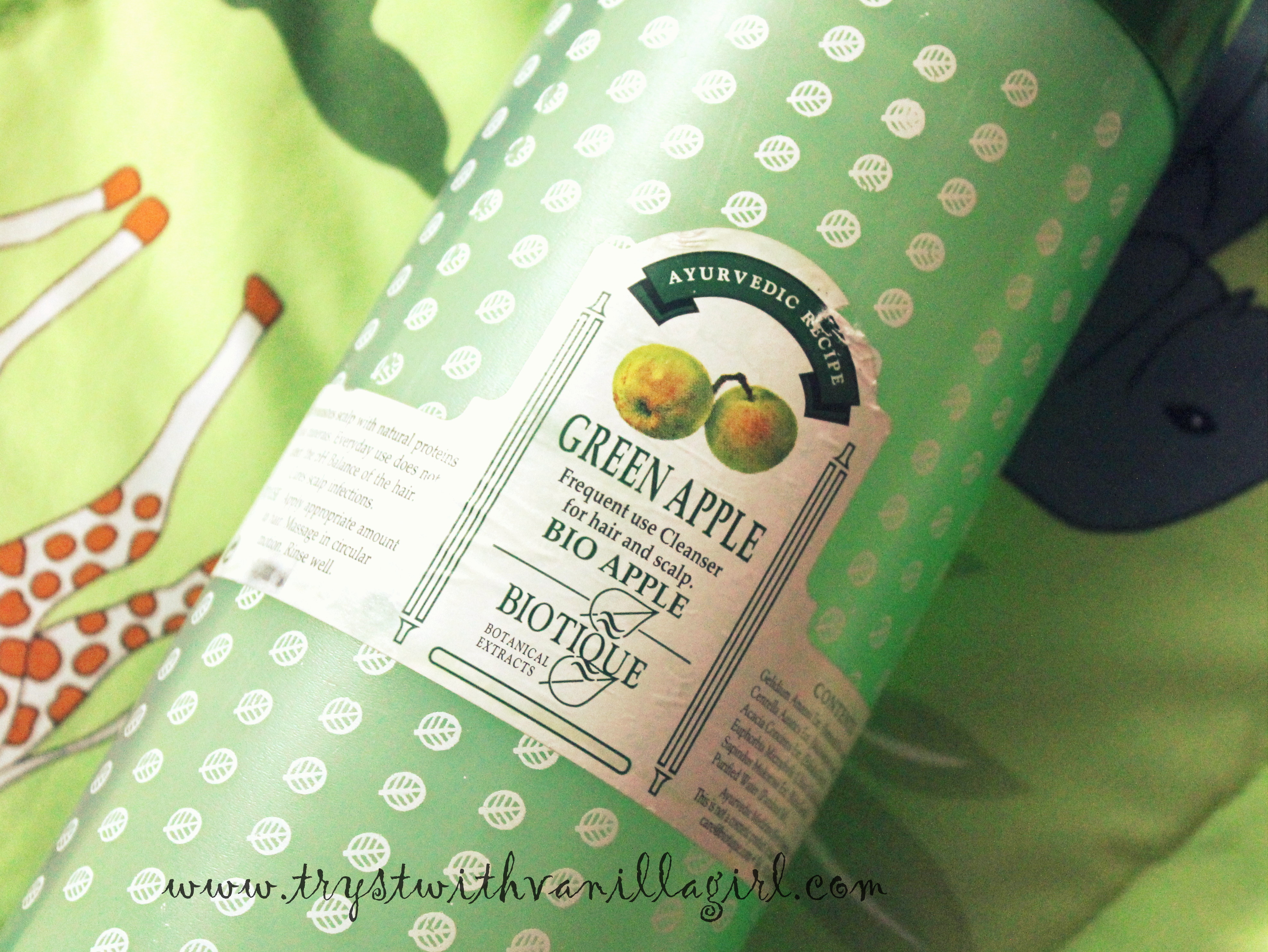 Biotique Bio Green Apple Fresh Daily Purifying Shampoo Review