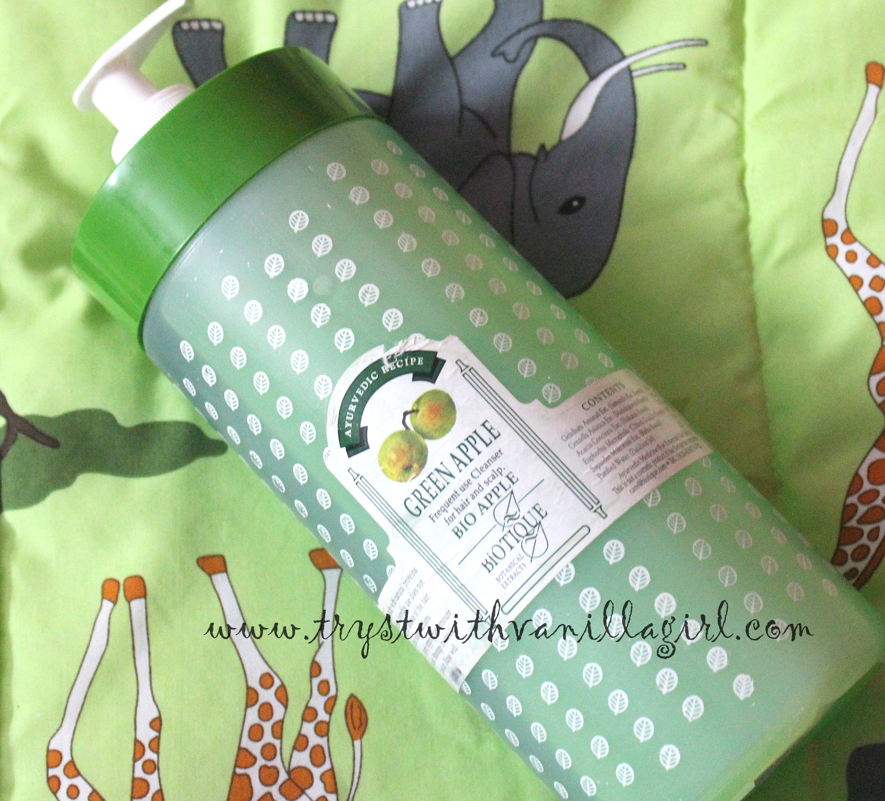 Biotique Bio Green Apple Fresh Daily Purifying Shampoo Review