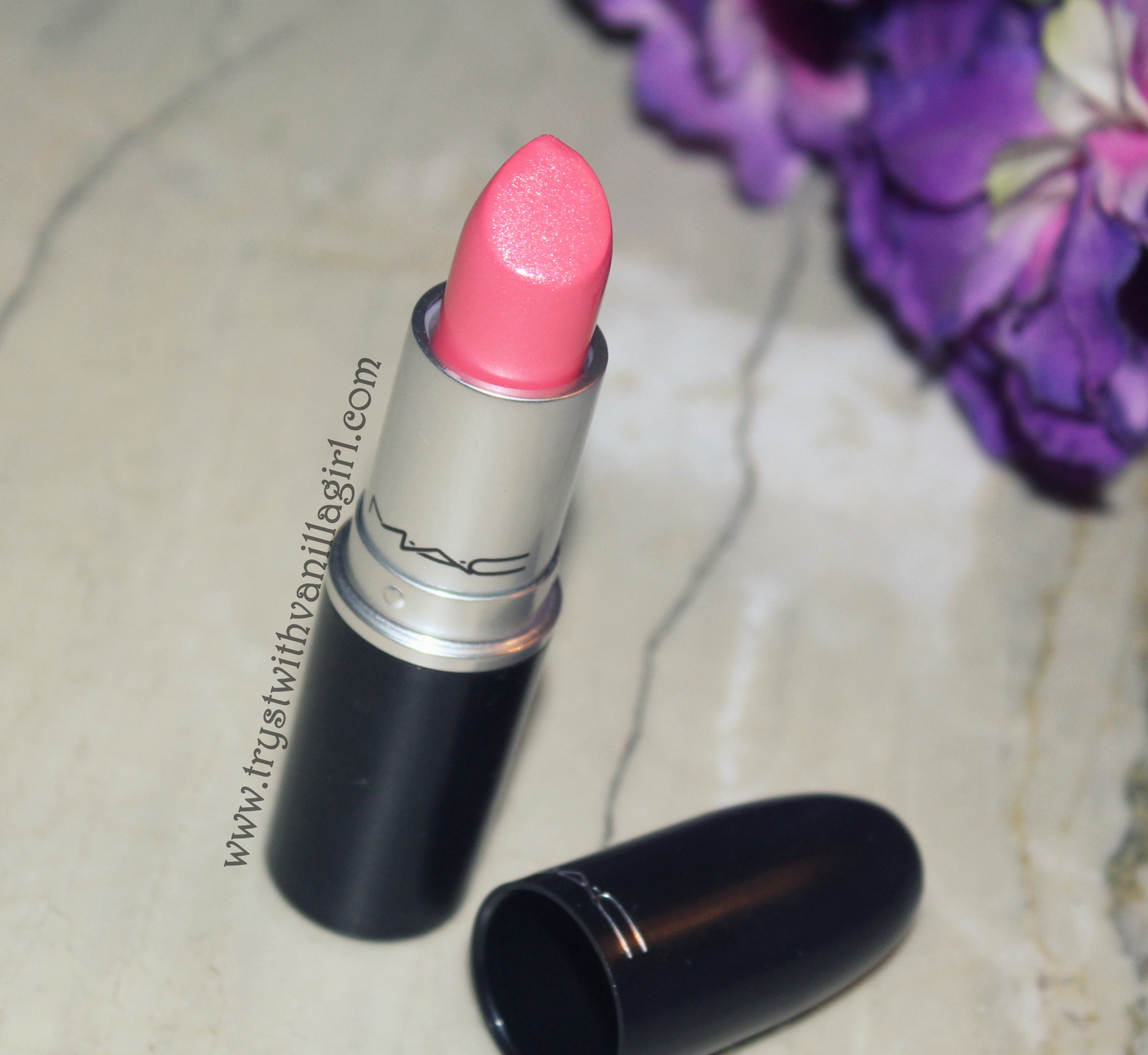 MAC Cremesheen + Pearl Lipstick Sunny Seoul Review,Swatch,Photos