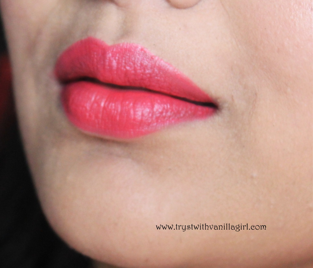 L'Oreal Paris Moist Matte Lipstick Raspberry Syrup Review,Swatch,Photos